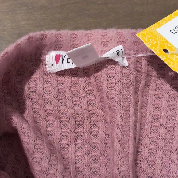 Pink cardigan. Size Medium, tag still on! Never worn - Picture 2 of 2